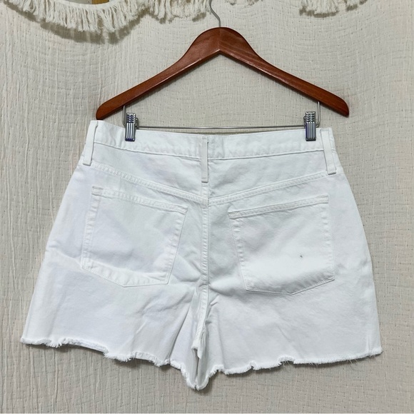 J. Crew Slouchy boyfriend short in white size 31 - Picture 3 of 13